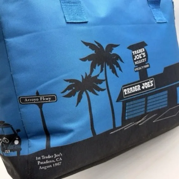 NWT TRADER JOE’S Blue Insulated Tote Bag w/Sturdy Handles and Zipper Top - Picture 3 of 11